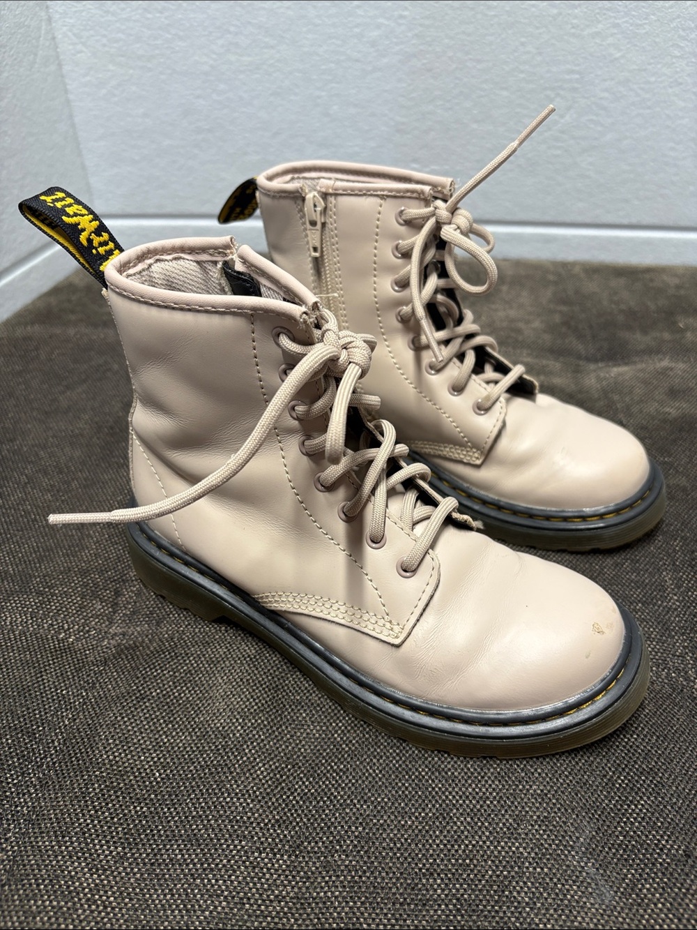 Doc Dr. Martens Junior 1460 8 Eye Leather Boots 25634